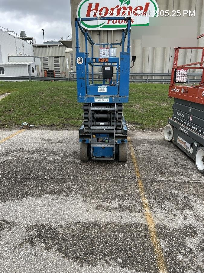 2017 Genie GS-2632 Genie GS2632 Scissor Lift