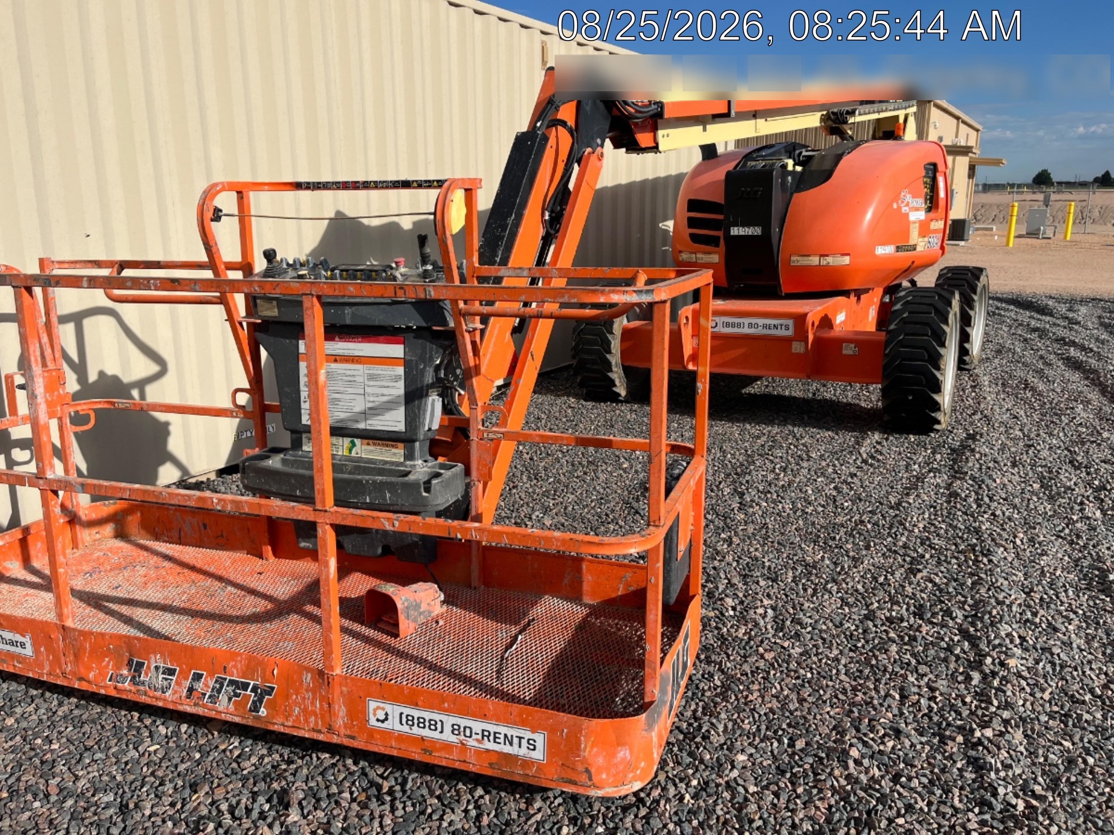 2021 JLG 600AJ