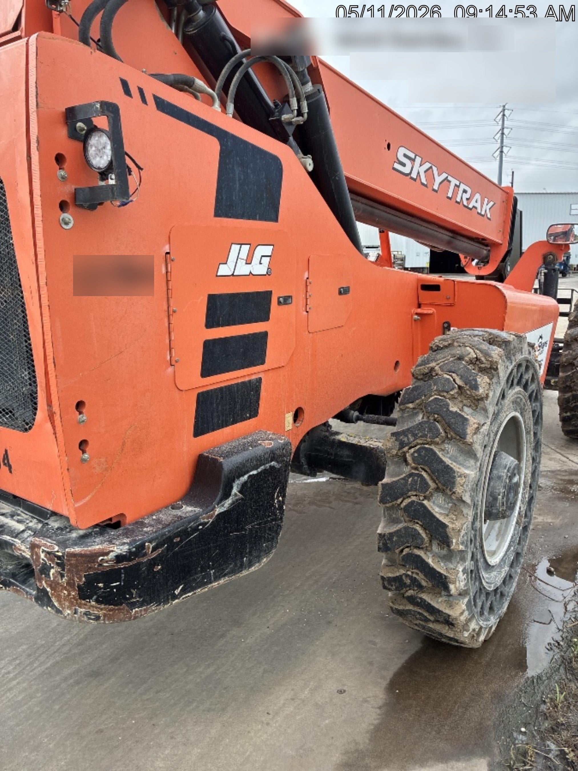 2018 SKYTRAK 8042
