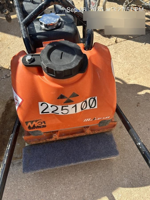 2022 Multiquip MVC88VTHW Plate Compactor, 20", w/Water Tank, Honda GX160