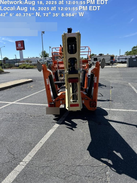 2021 JLG T350
