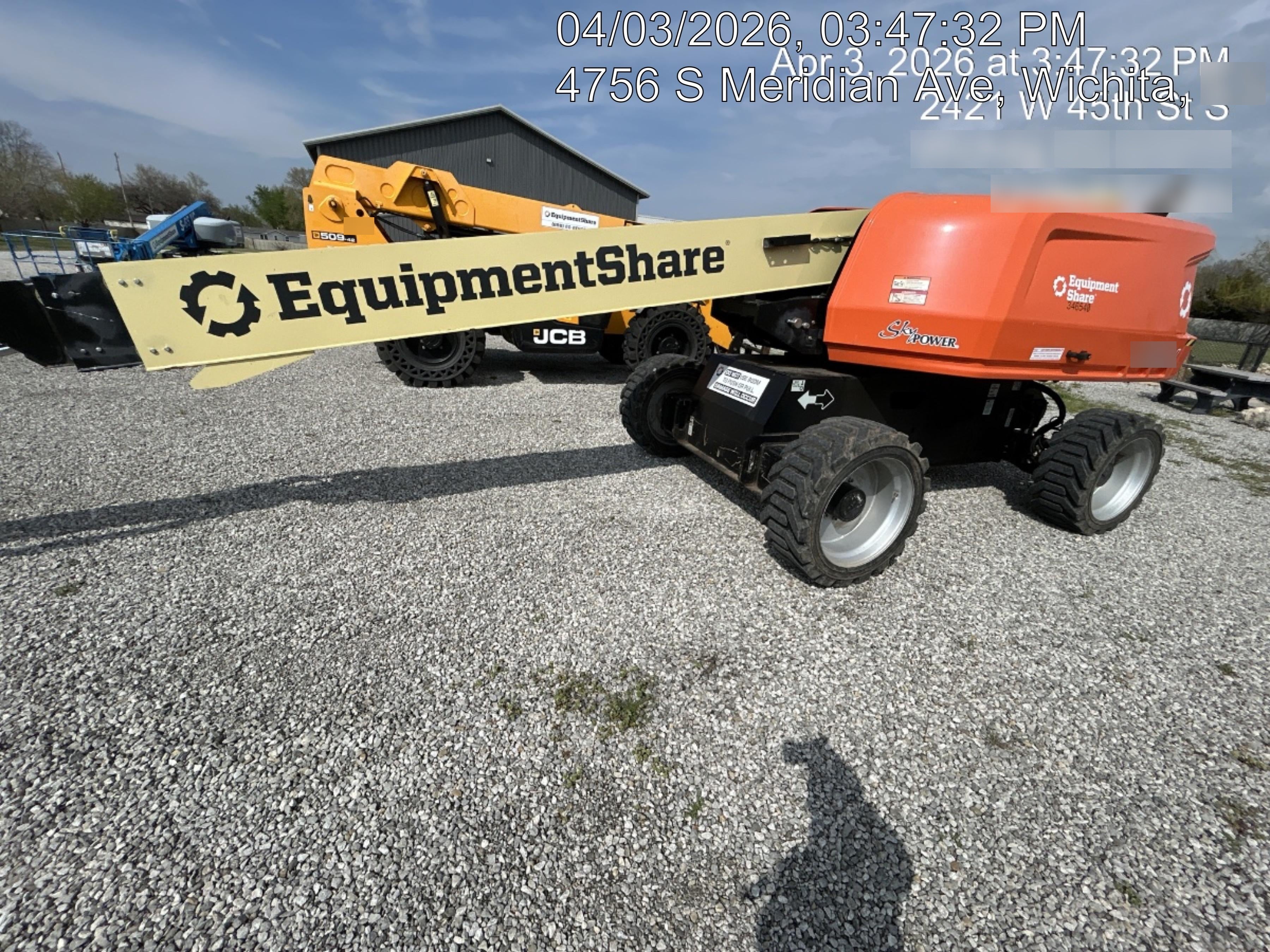 2023 JLG 660SJ