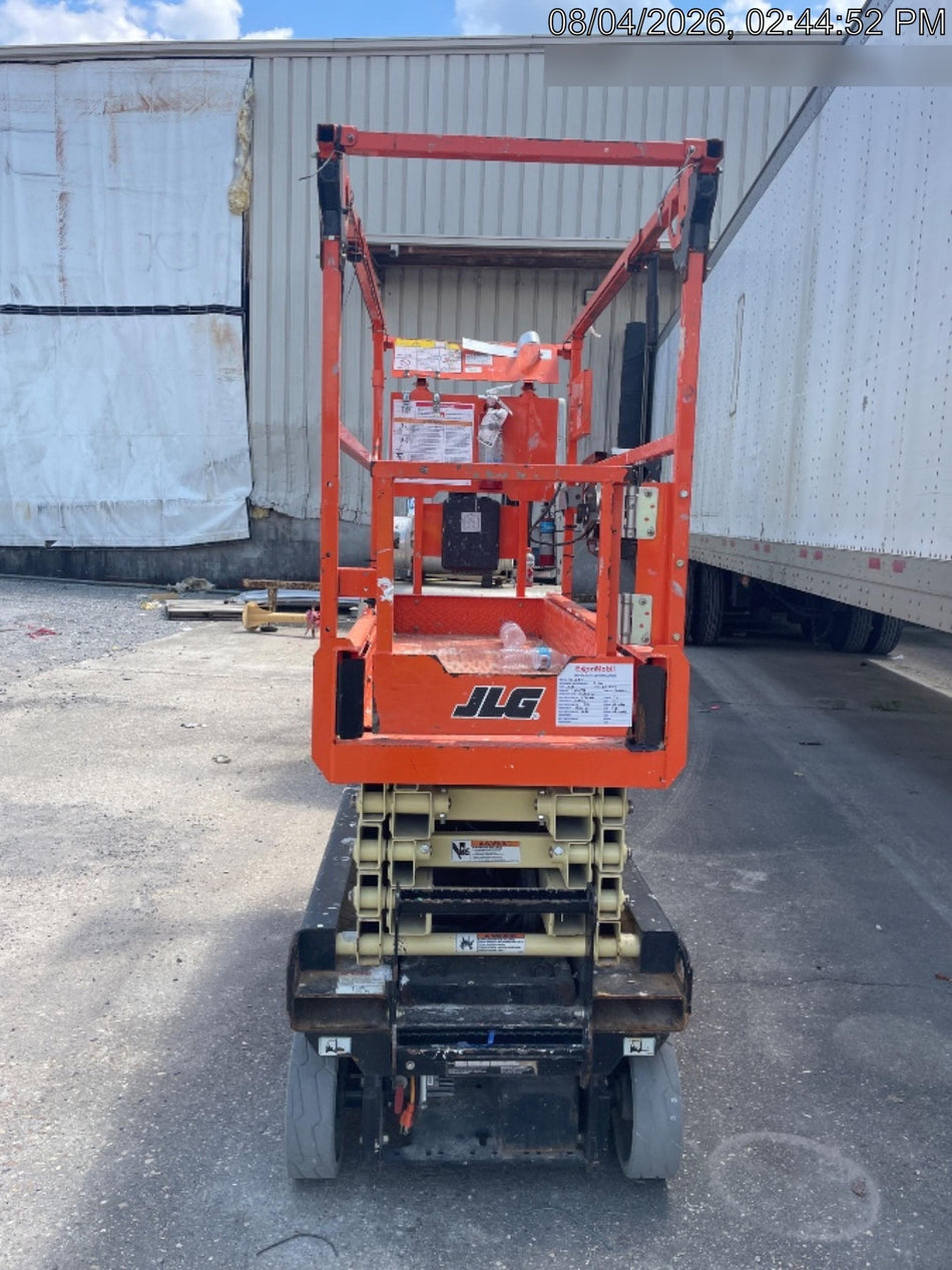 2024 JLG ES1932