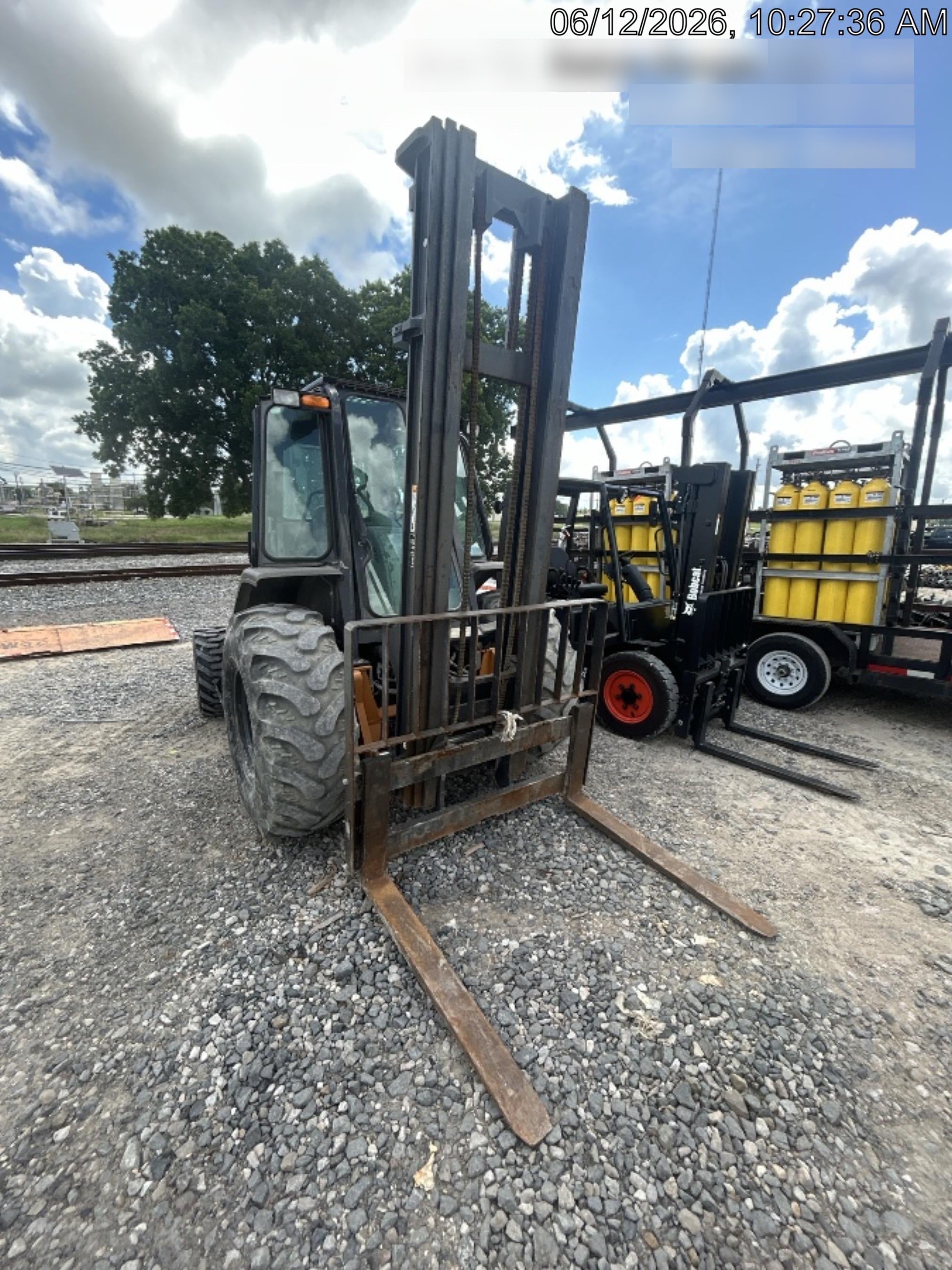 2021 CASE 586H