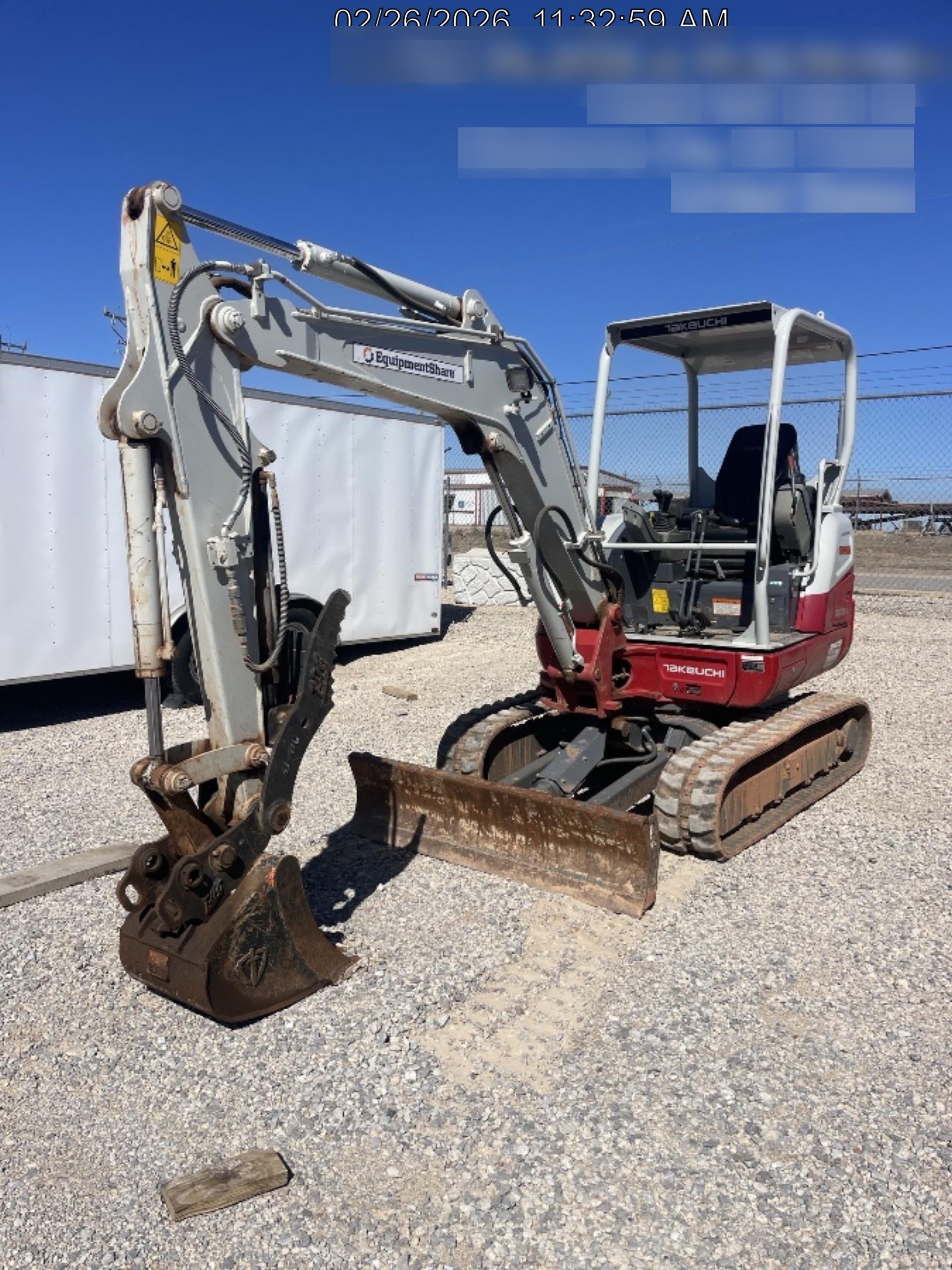 2022 TAKEUCHI TB235-2R