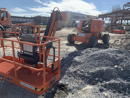 2021 JLG 660SJ