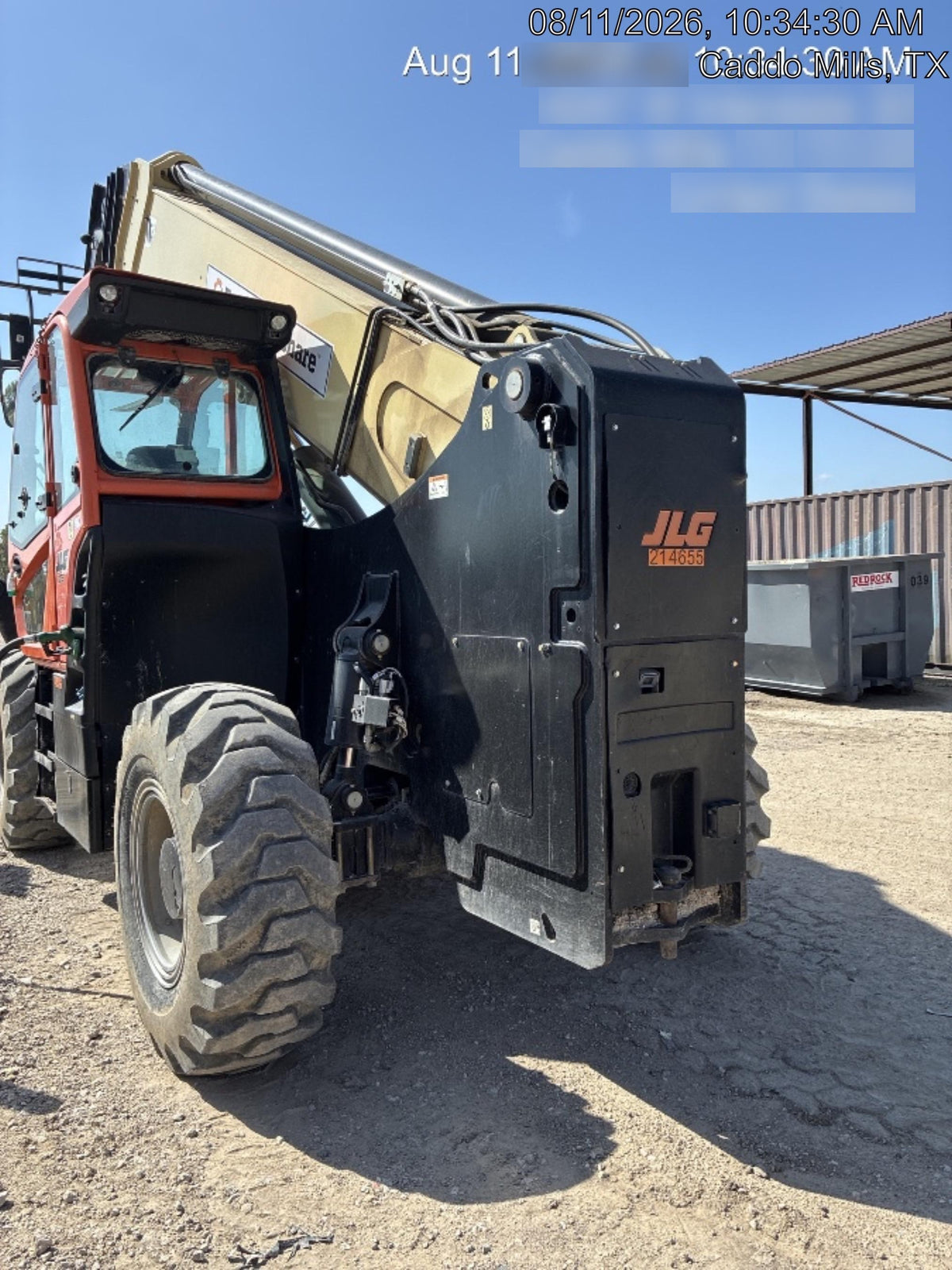 2022 JLG 1075