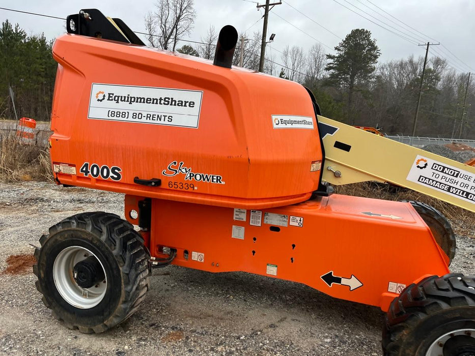 2020 JLG 400S