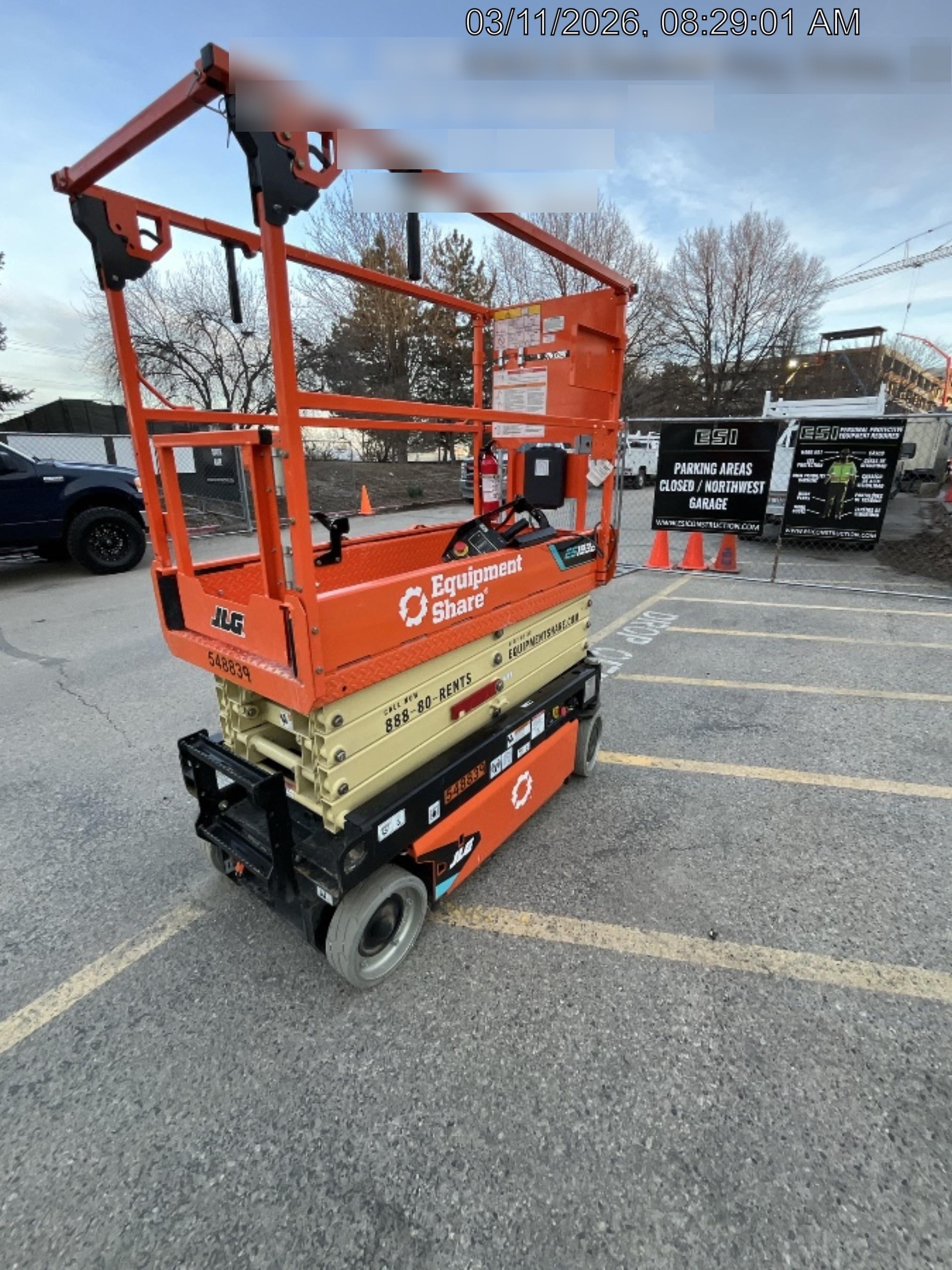 2025 JLG ES1932