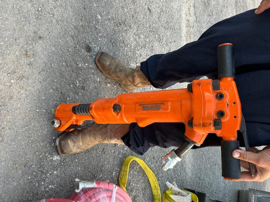 2024 MICHIGAN PNEUMATIC ES-TPB90-118-TRACKER