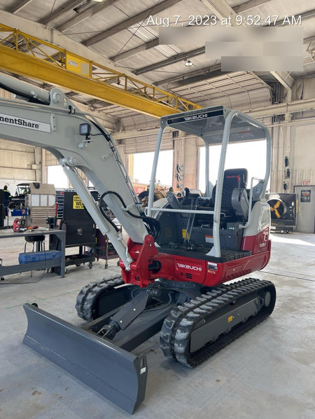 2023 TAKEUCHI TB235-2R