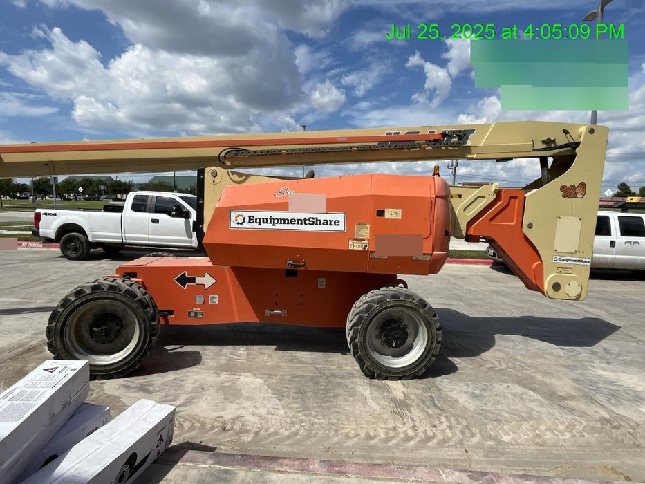 2019 JLG 800AJ