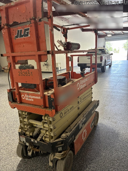 2022 JLG ES1932