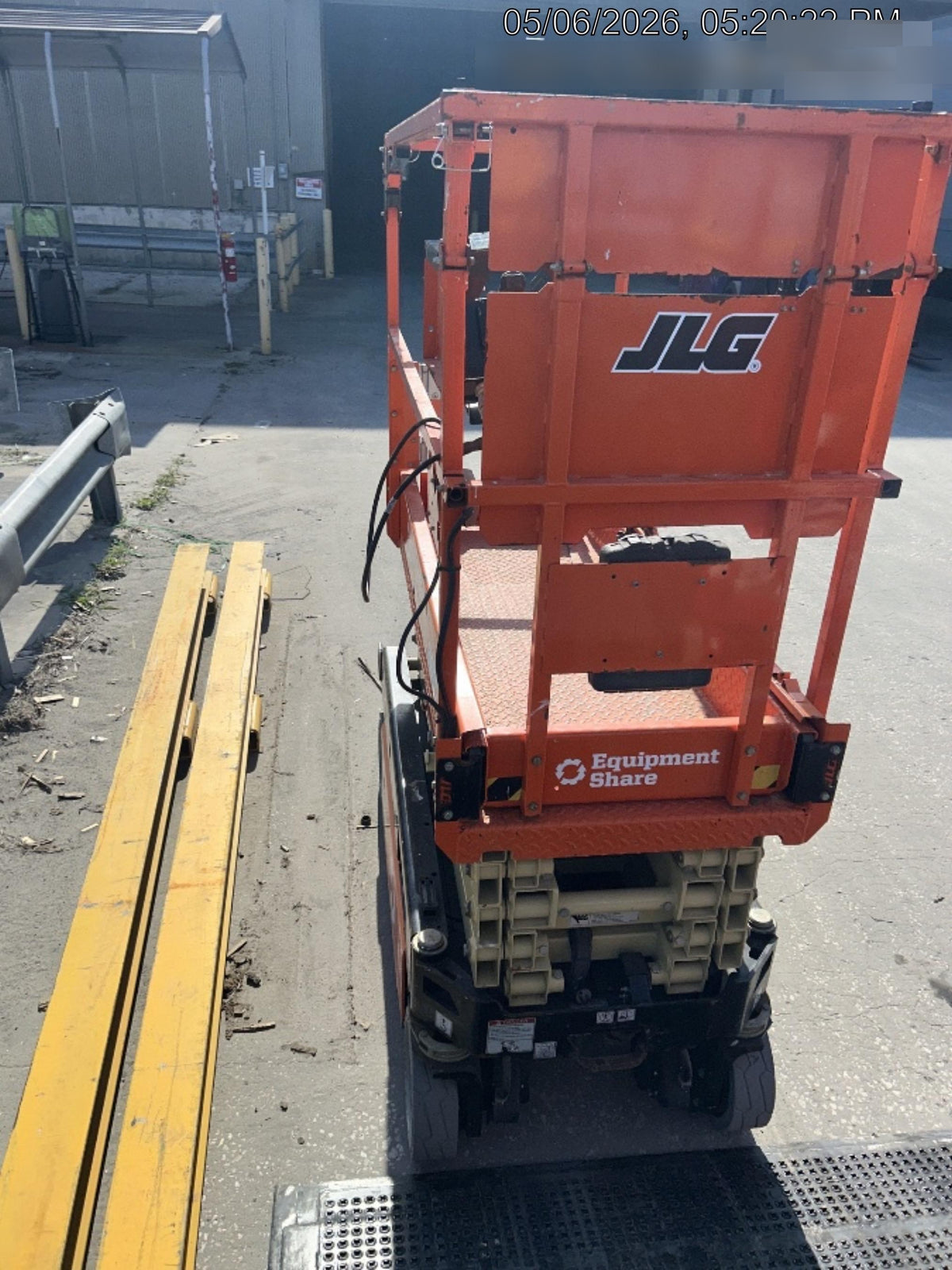 2023 JLG ES1932