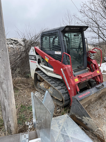 2022 TAKEUCHI TL8R2-CR