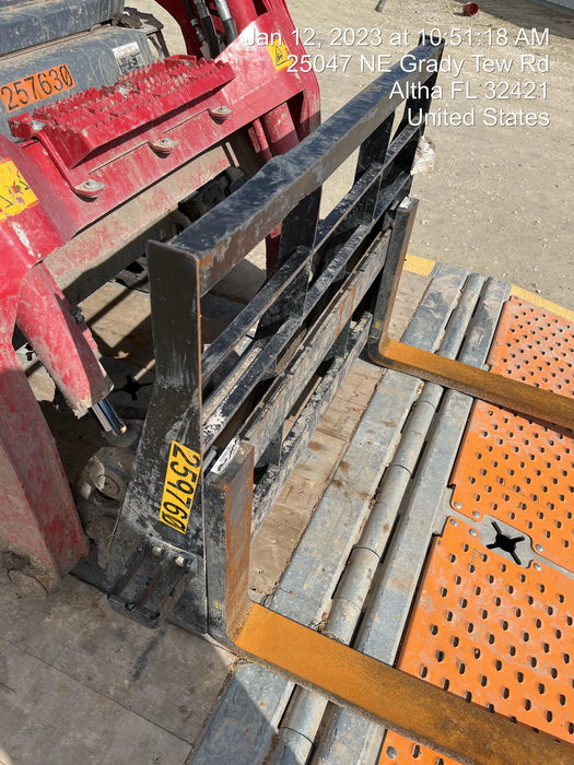 2022 ARROW MATERIAL HANDLING 72" Pallet Forks - Arrow