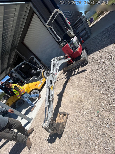 2022 TAKEUCHI TB210R