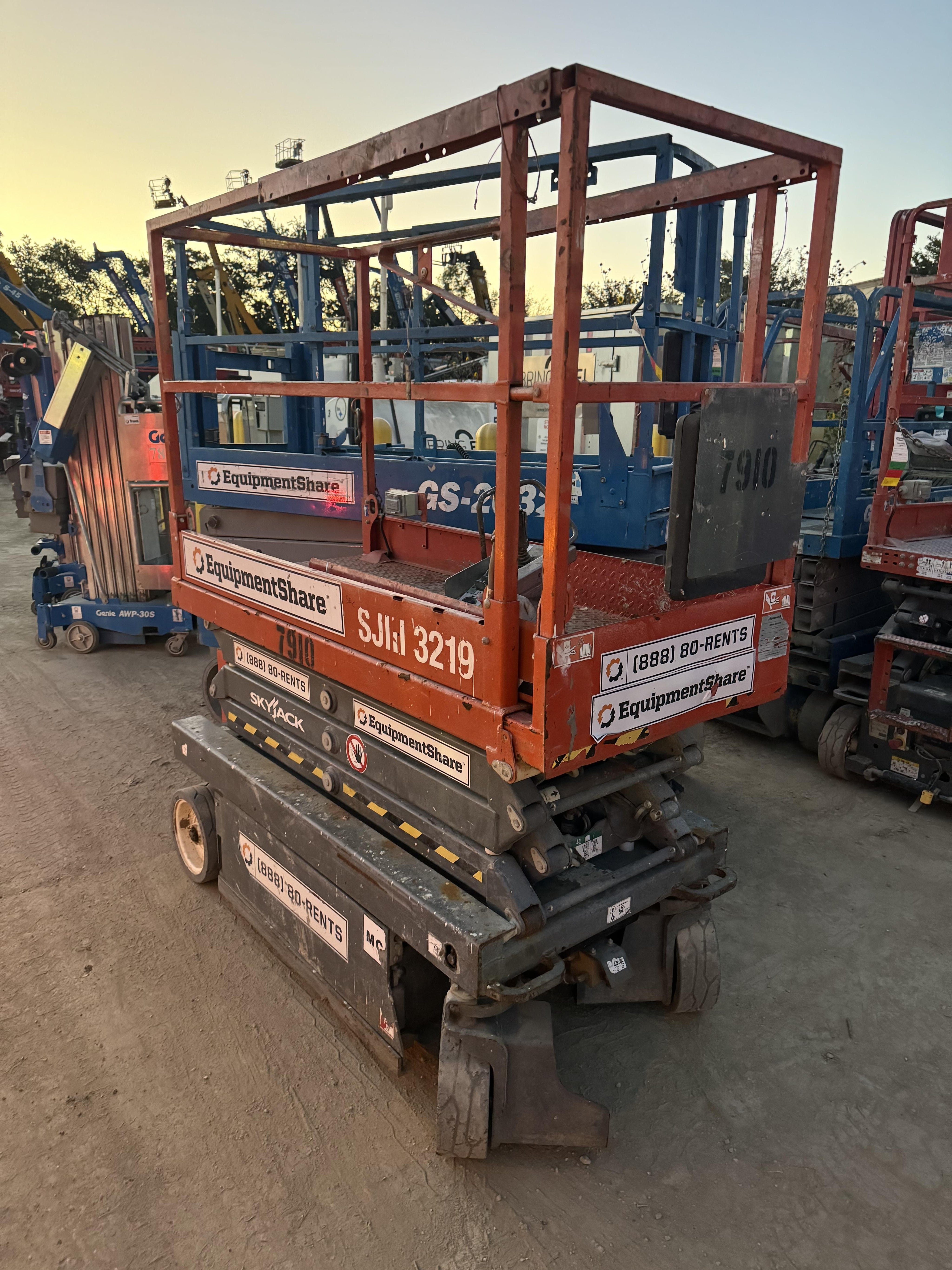 2018 SKYJACK SJIII-3219