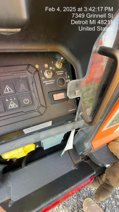 2024 Generac MLT2 Diesel, Flex Switch 120V Input, Powerzone Controller, 
(4) 320W LED Lights, 4kW Generator, 39.9 Gal Fuel Tank, 2" Ball, T3