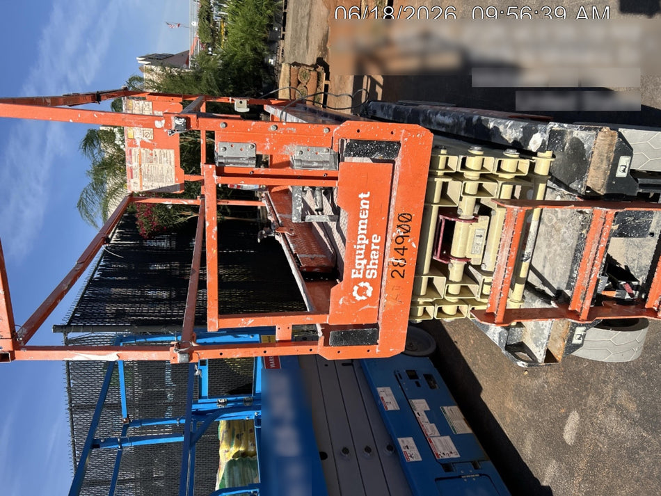 2022 JLG ES2632