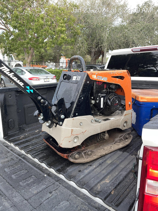 2023 Multiquip MV308GH Honda GX270, 18" Plate, Tachometer