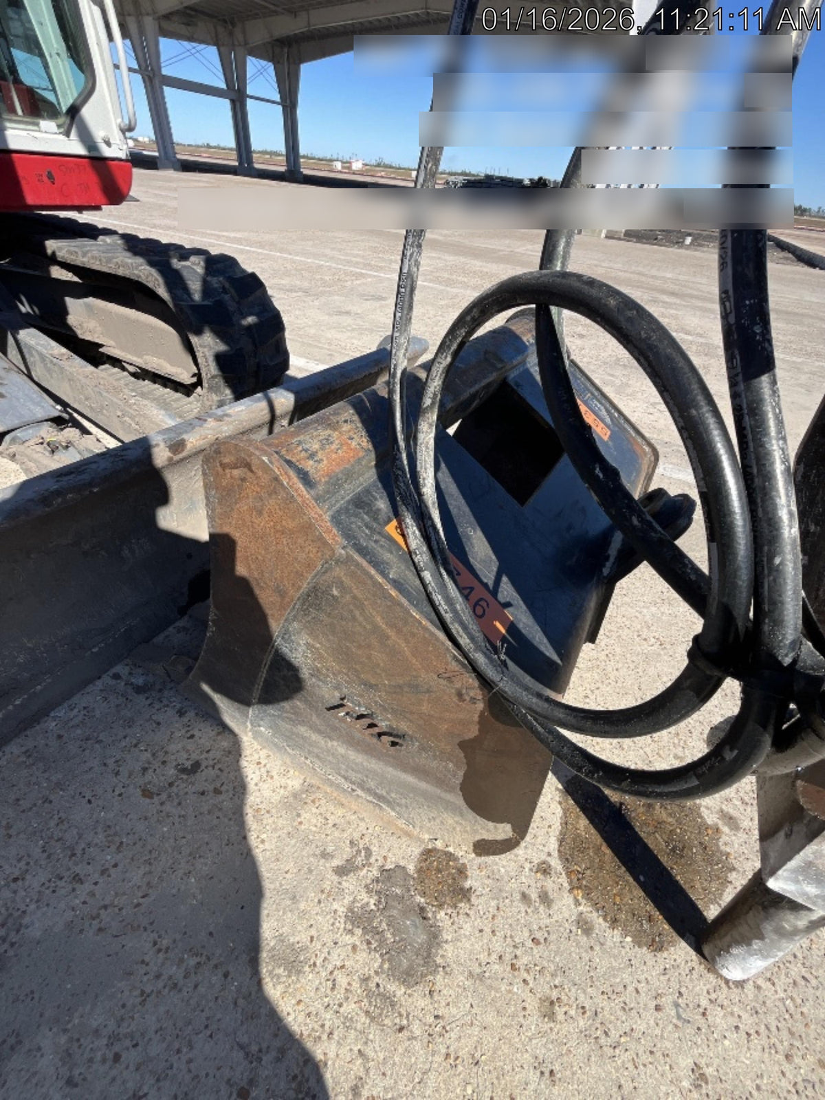 2025 TAKEUCHI 36" Bucket - Takeuchi