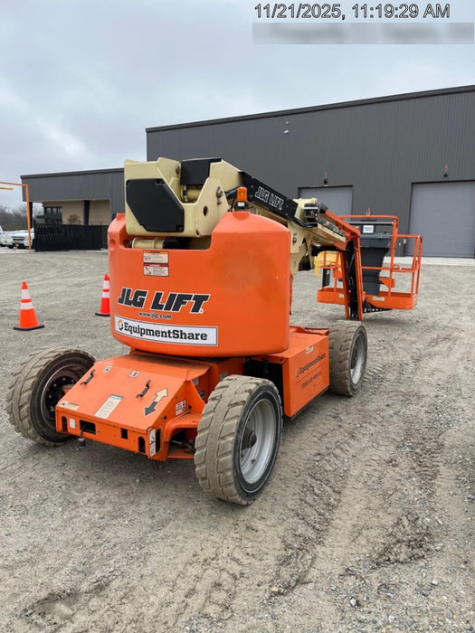 2018 JLG E450AJ