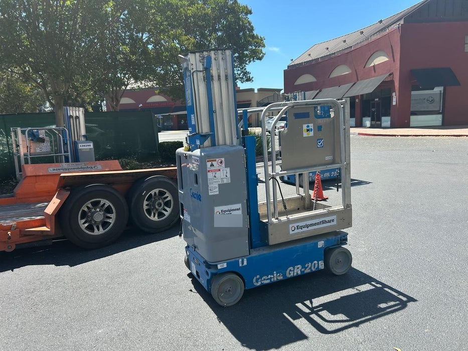2020 GENIE GR-20