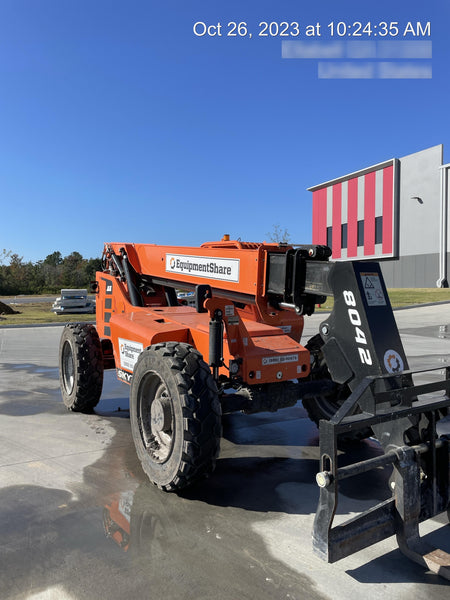 2022 SKYTRAK 8042