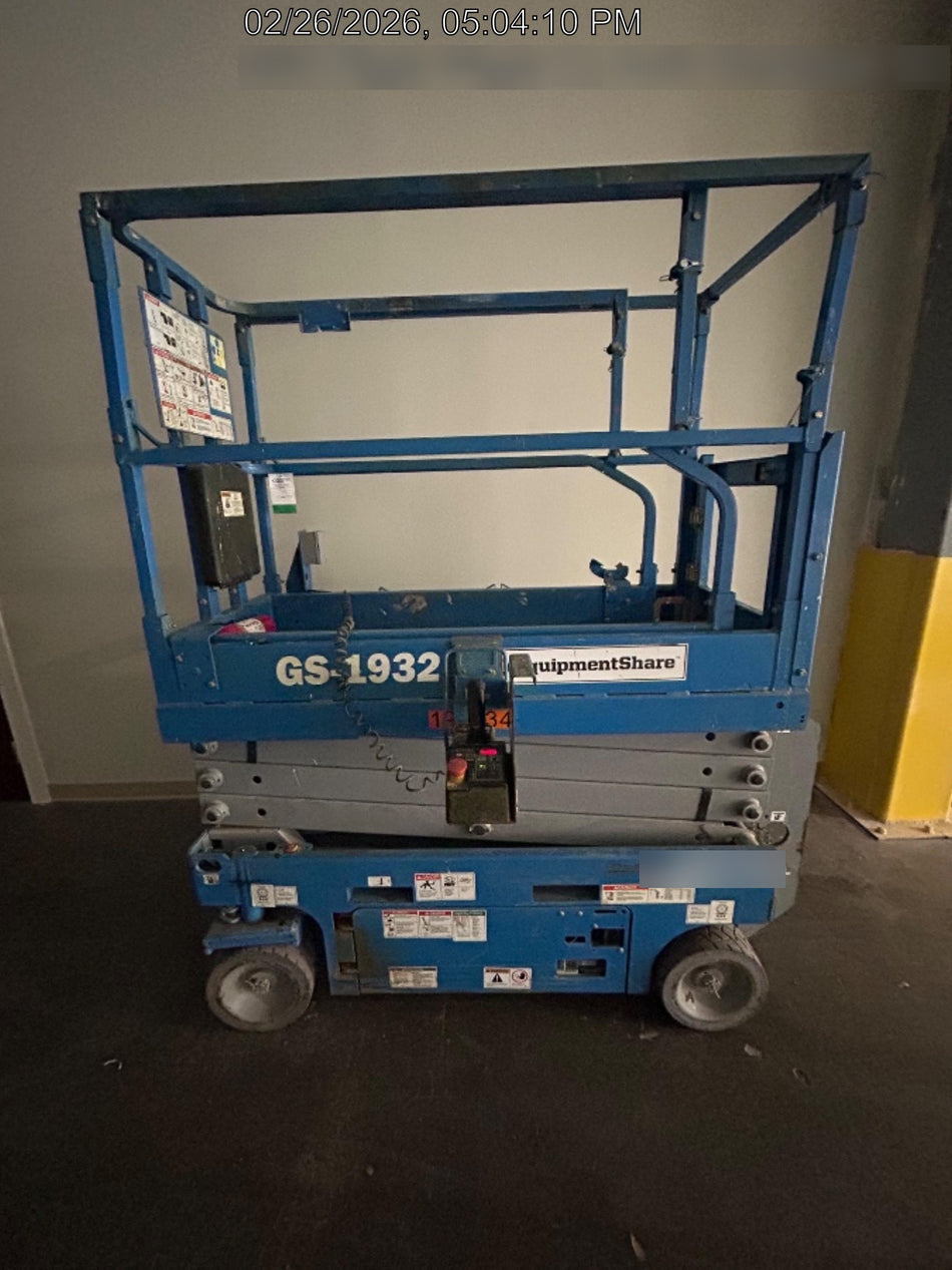2021 GENIE GS-1932