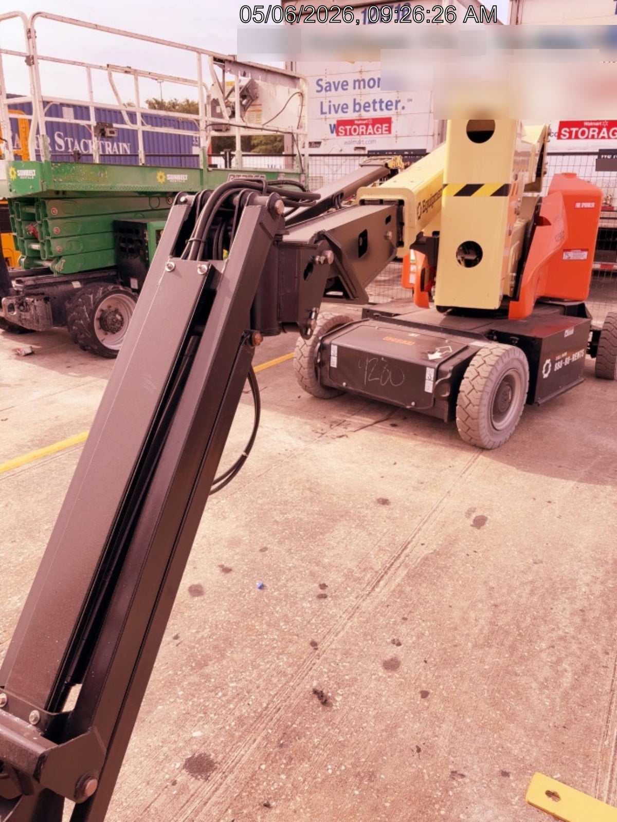2024 JLG E400AJP Narrow