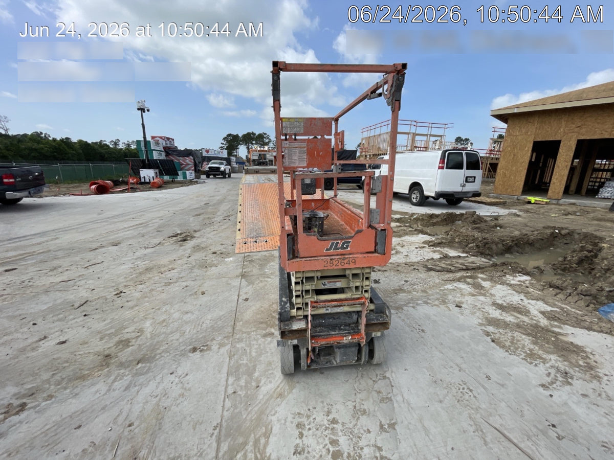 2022 JLG ES1932