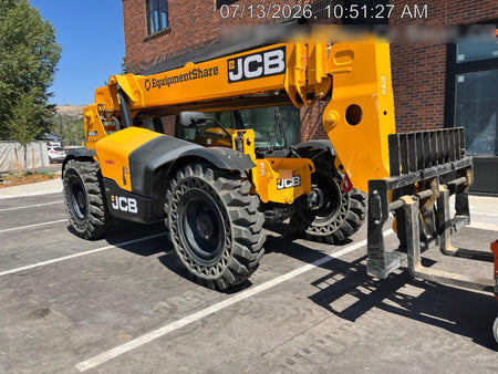 2023 JCB 509-42