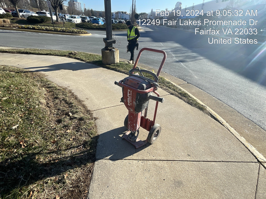 2021 HILTI TE 3000-AVR