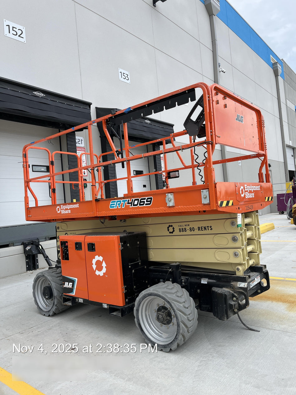 2023 JLG ERT4069