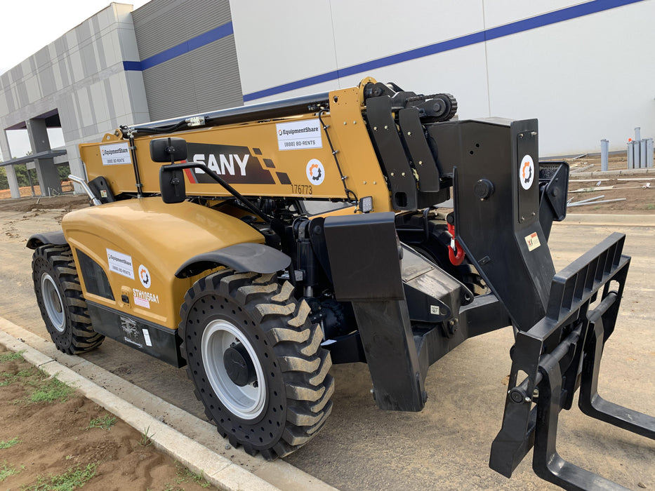 2021 SANY STH1056