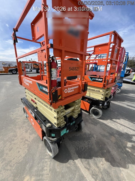 2025 JLG ES1932