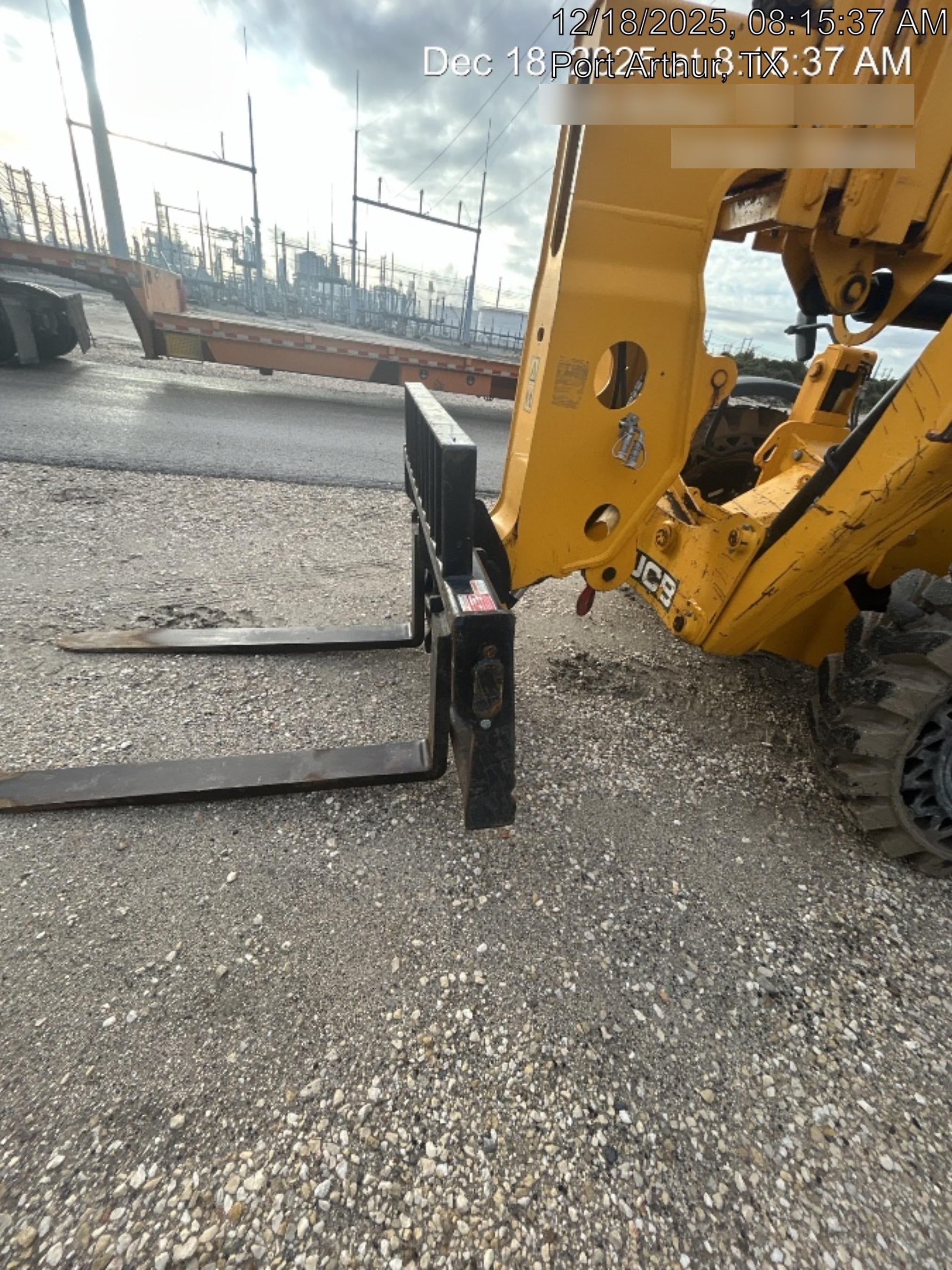 2023 JCB 510-56