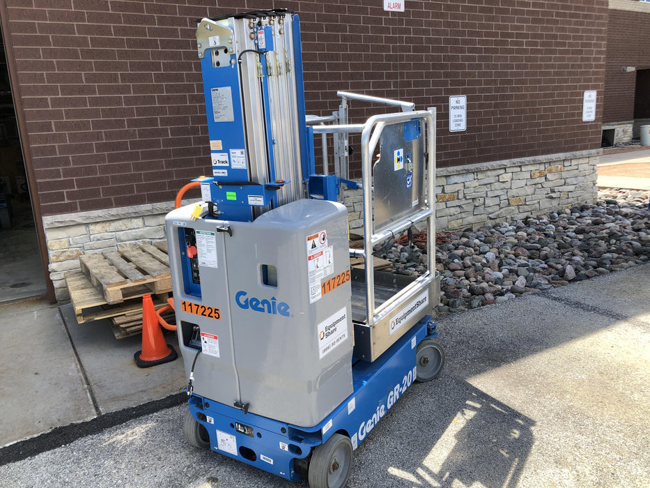 2020 GENIE GR-20