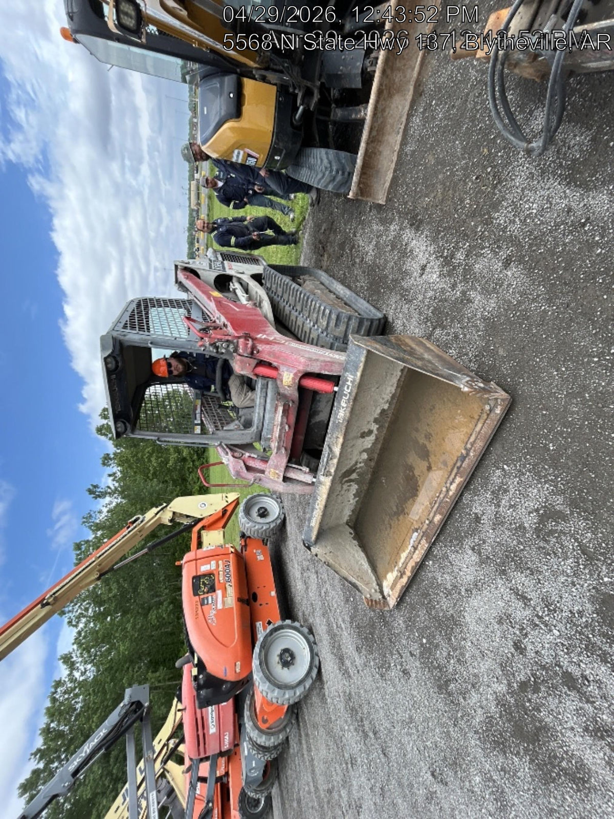 2022 TAKEUCHI TL12R2-R