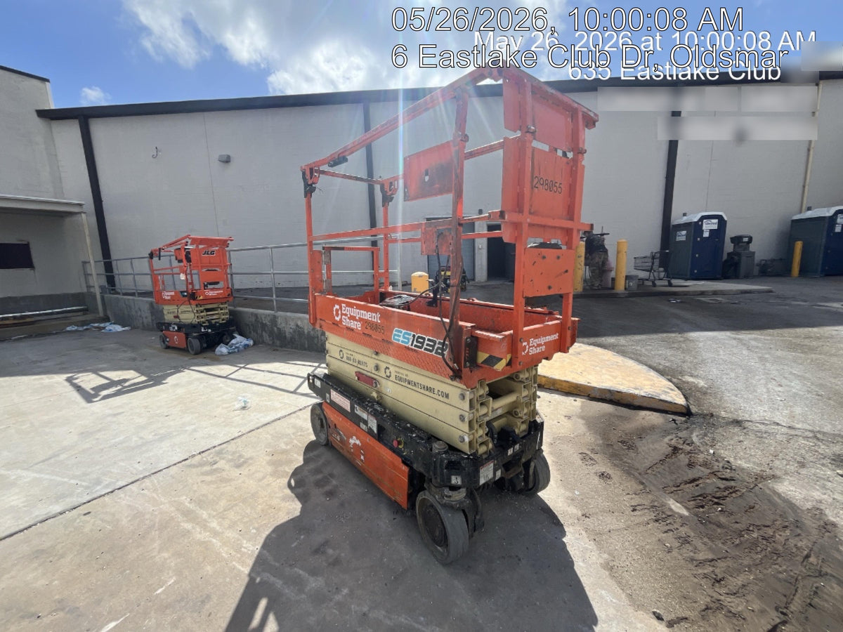 2023 JLG ES1932