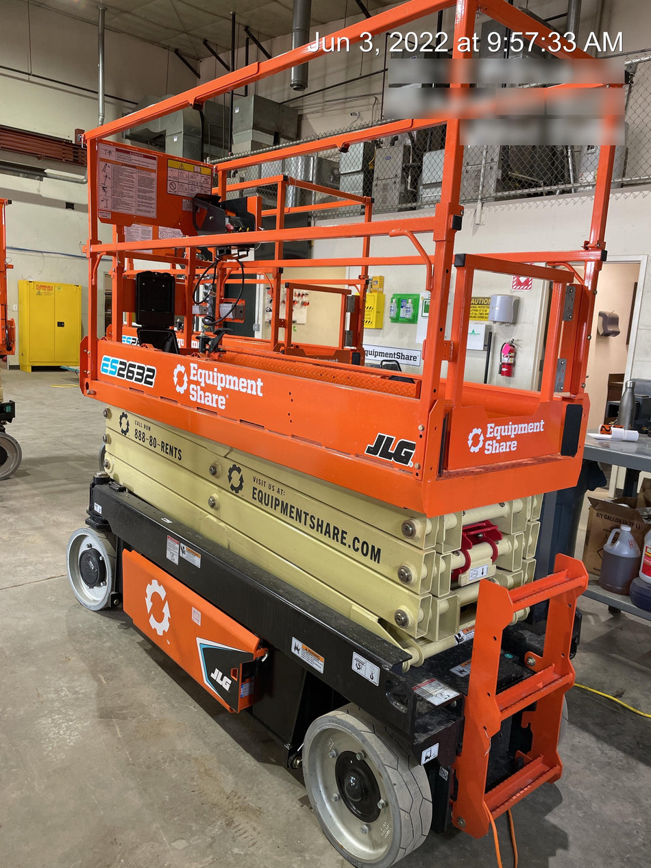 2022 JLG ES2632