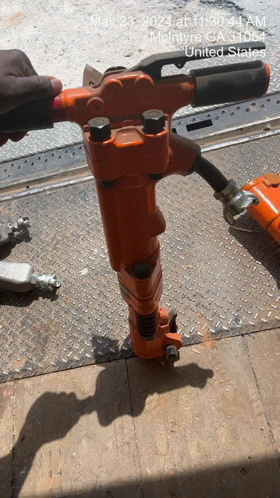 2023 MICHIGAN PNEUMATIC ES-TPB60-118-TRACKER