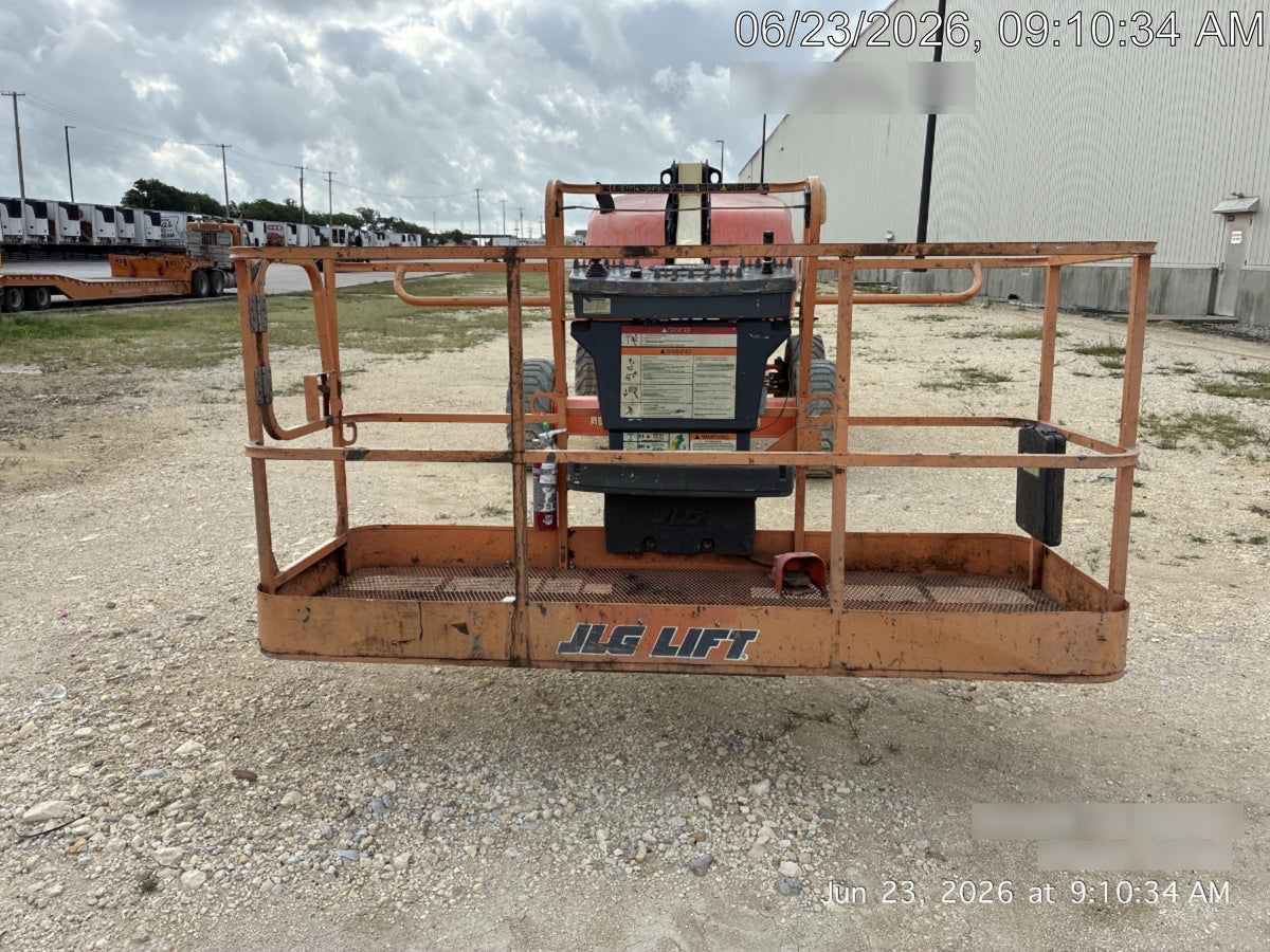2021 JLG 400S