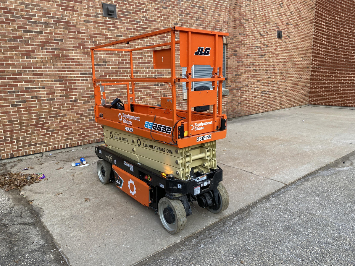 2022 JLG ES2632