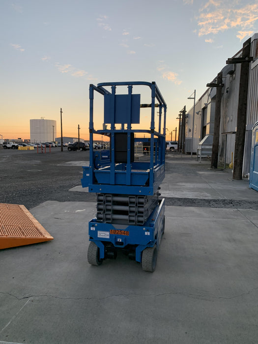 2020 Genie GS-1930 Solid Non Marking Tires, Beacon, Folding rails with half height swing gate, 800W Inverter