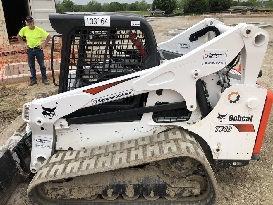 2021 BOBCAT T740