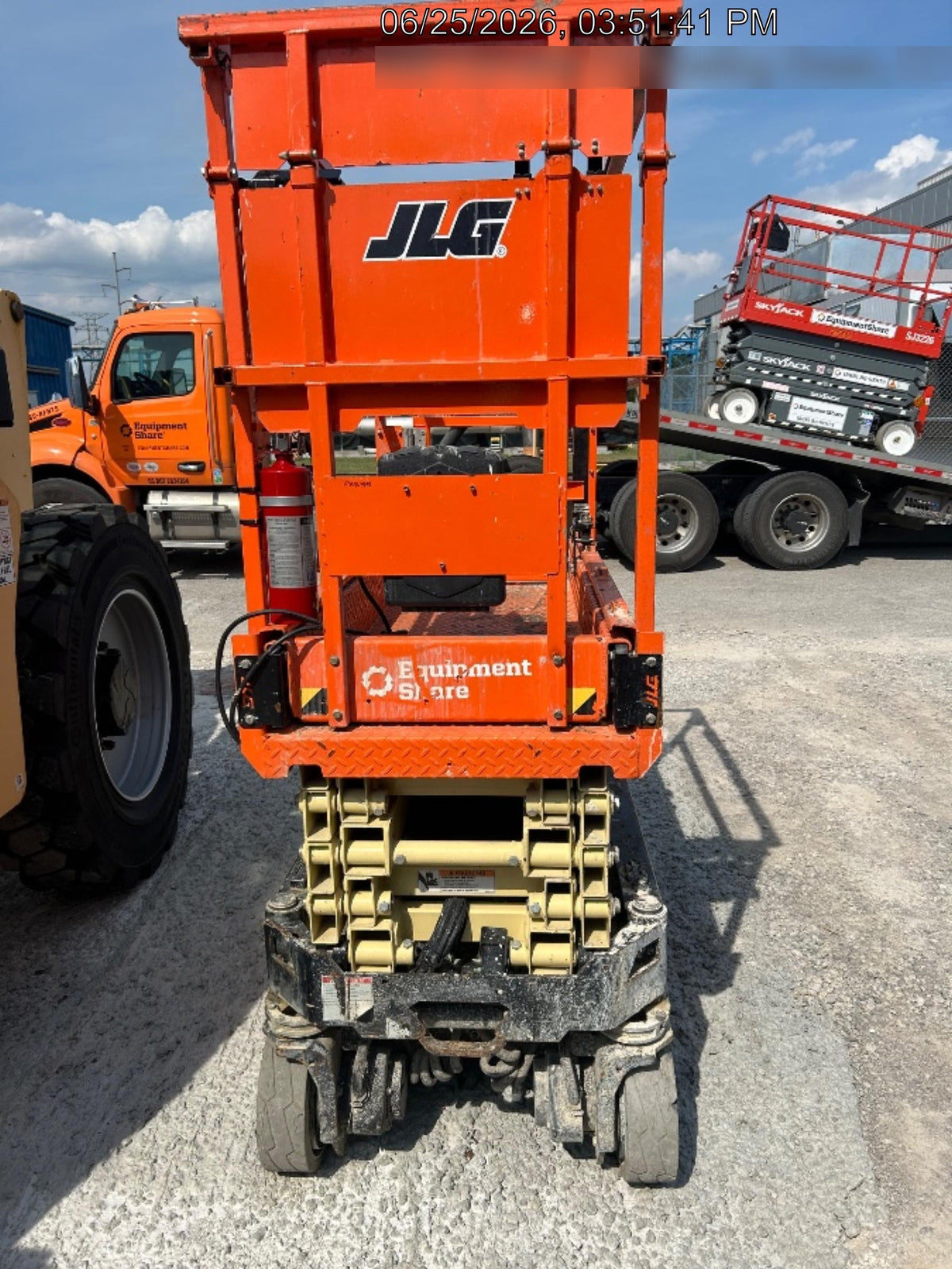 2022 JLG ES1932