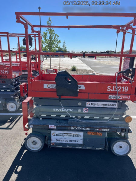 2021 SKYJACK SJ3219