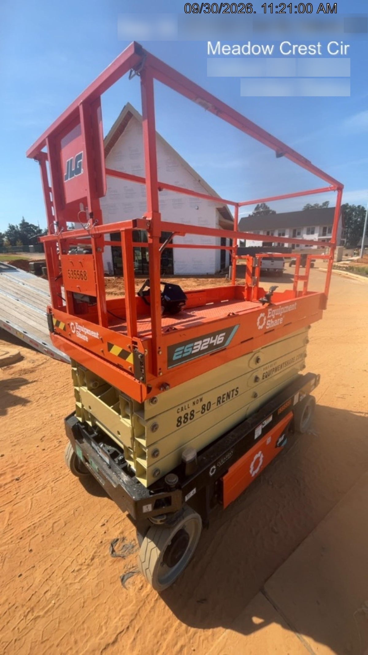 2025 JLG ES3246
